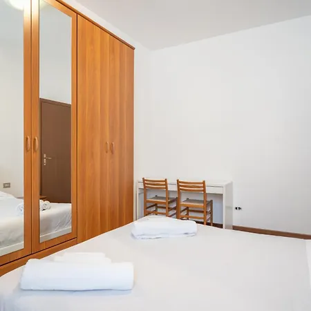 Apartman Large Family In A Fresh Area Of